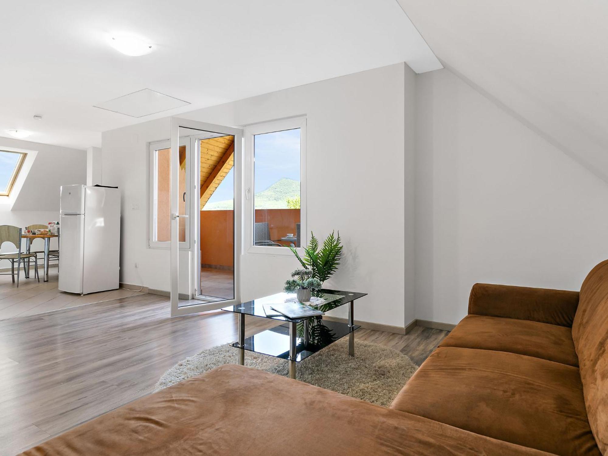 Apartment Beate - Bac121 By Interhome Бадачонтомай Екстериор снимка