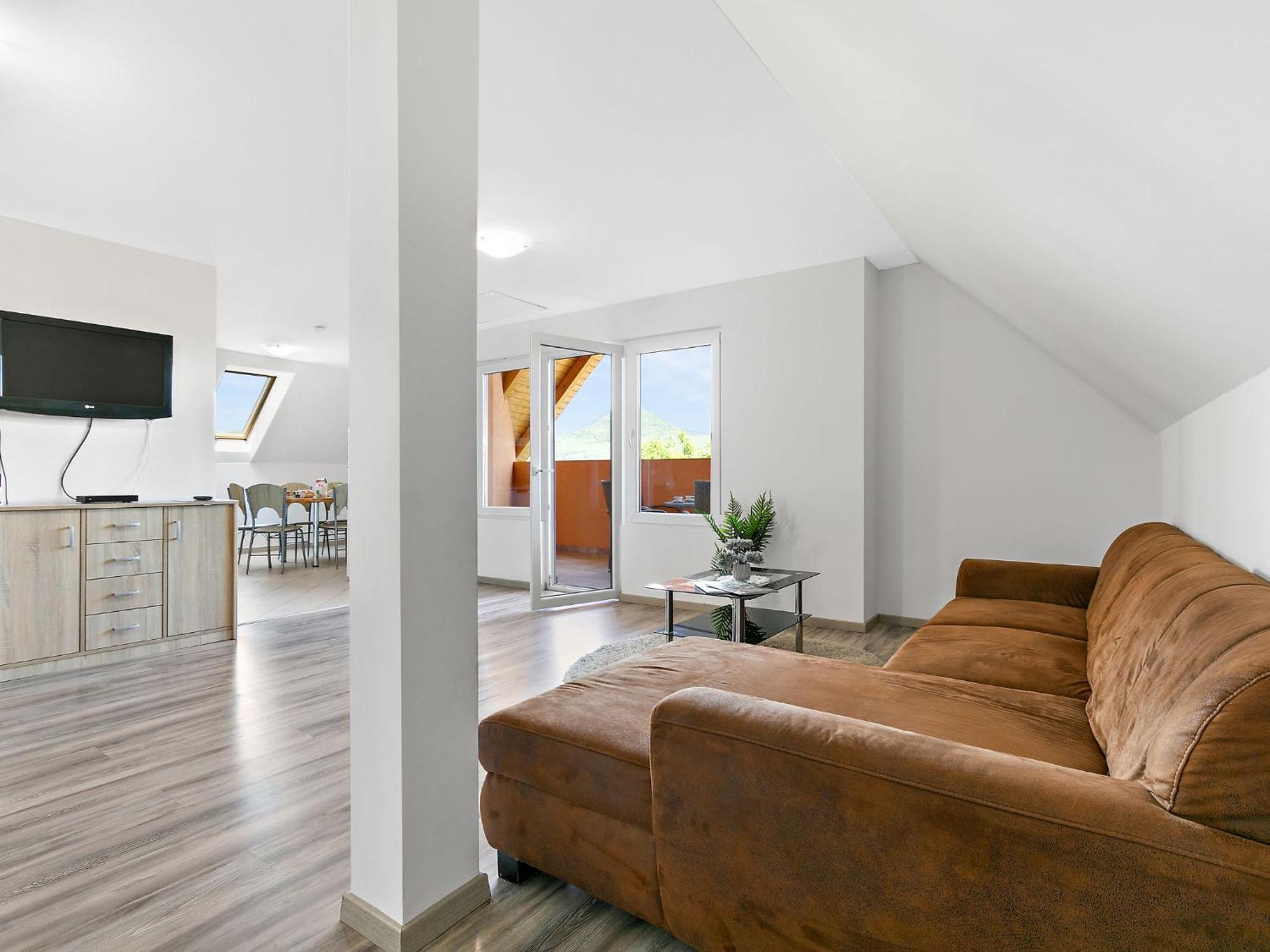 Apartment Beate - Bac121 By Interhome Бадачонтомай Екстериор снимка